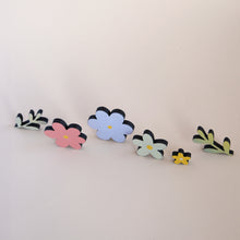 Load image into Gallery viewer, Colorful Wooden Flowers